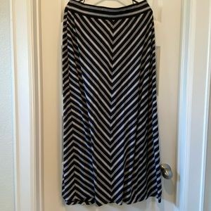 Faded Glory Black & White Striped Skirt 1X (16w)
